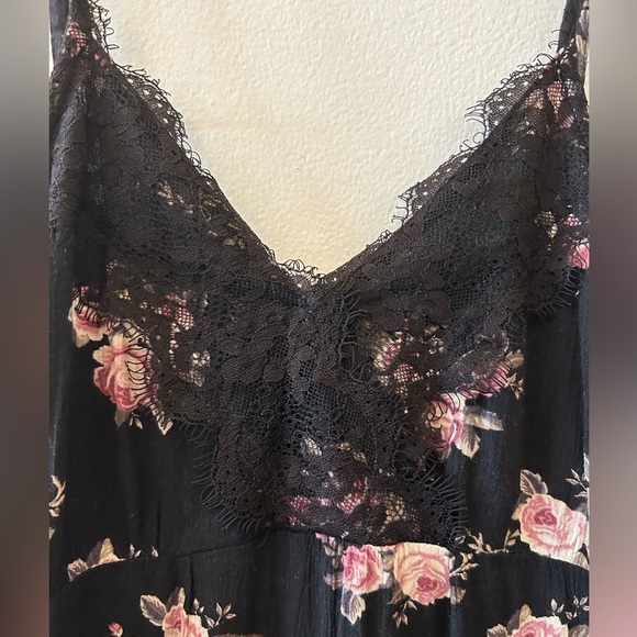 American Eagle black floral spaghetti straps slip dress - Picture 3 of 6